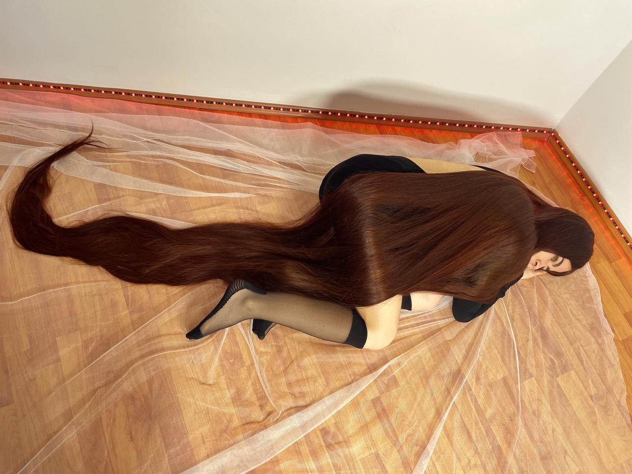 My hair is my blanket (Set of 21 photos) aliiamore