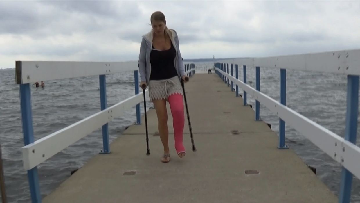 Ice 17 LLC I'll sit on the bench and you can watch m Crutchcast